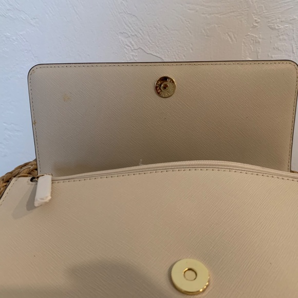 Michael Kors Leather Crossbody Flap Closure Cream/Gold Accents - Picture 7 of 10